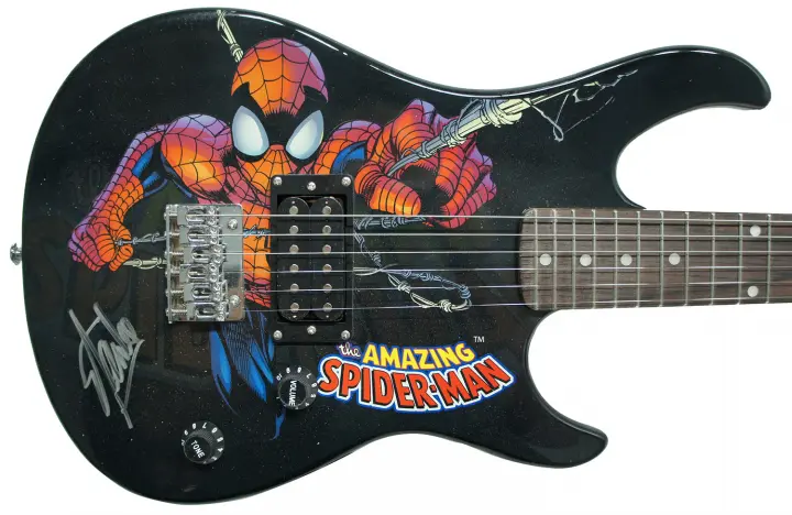MARVELTONE/ ギター Stan Lee Signed Peavey Marvel Iron Man 3/4 Size Electric