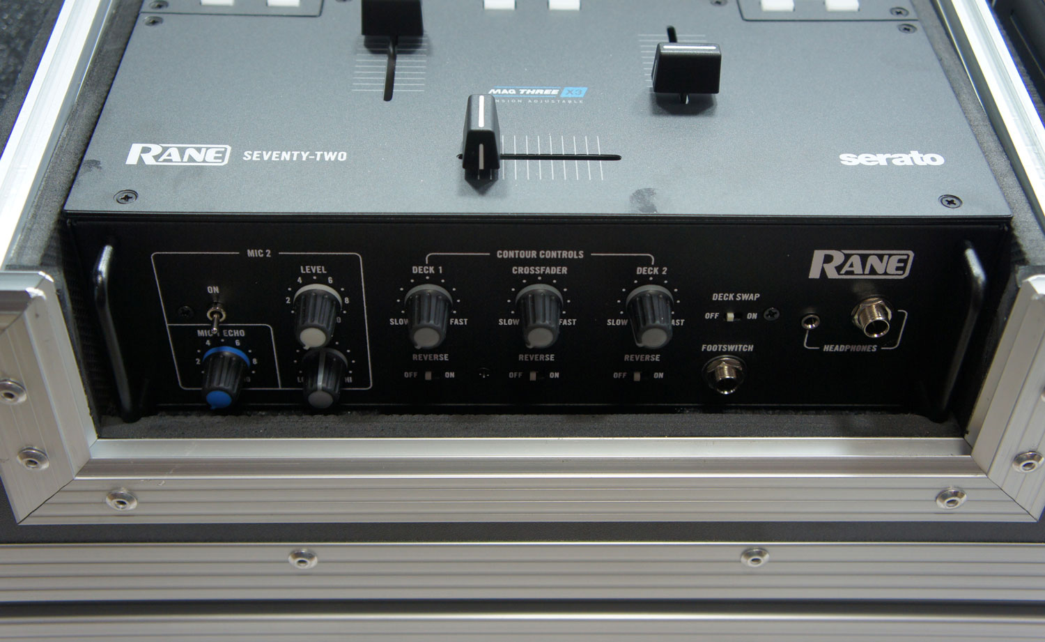 Harmony HC2T1272WLT DJ Battle Coffin for (2) Rane 12 Turntables & Rane