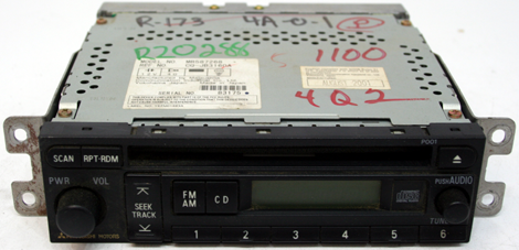 2003 Mitsubishi Outlander Factory AM/FM Radio CD Player